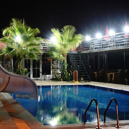 Esmeralda Butik Hotel คิซิลอท ภายนอก รูปภาพ